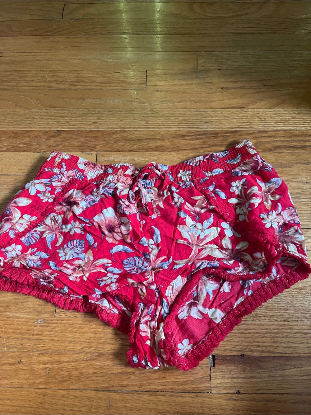 Garage Red Floral Women's Sleep Shorts